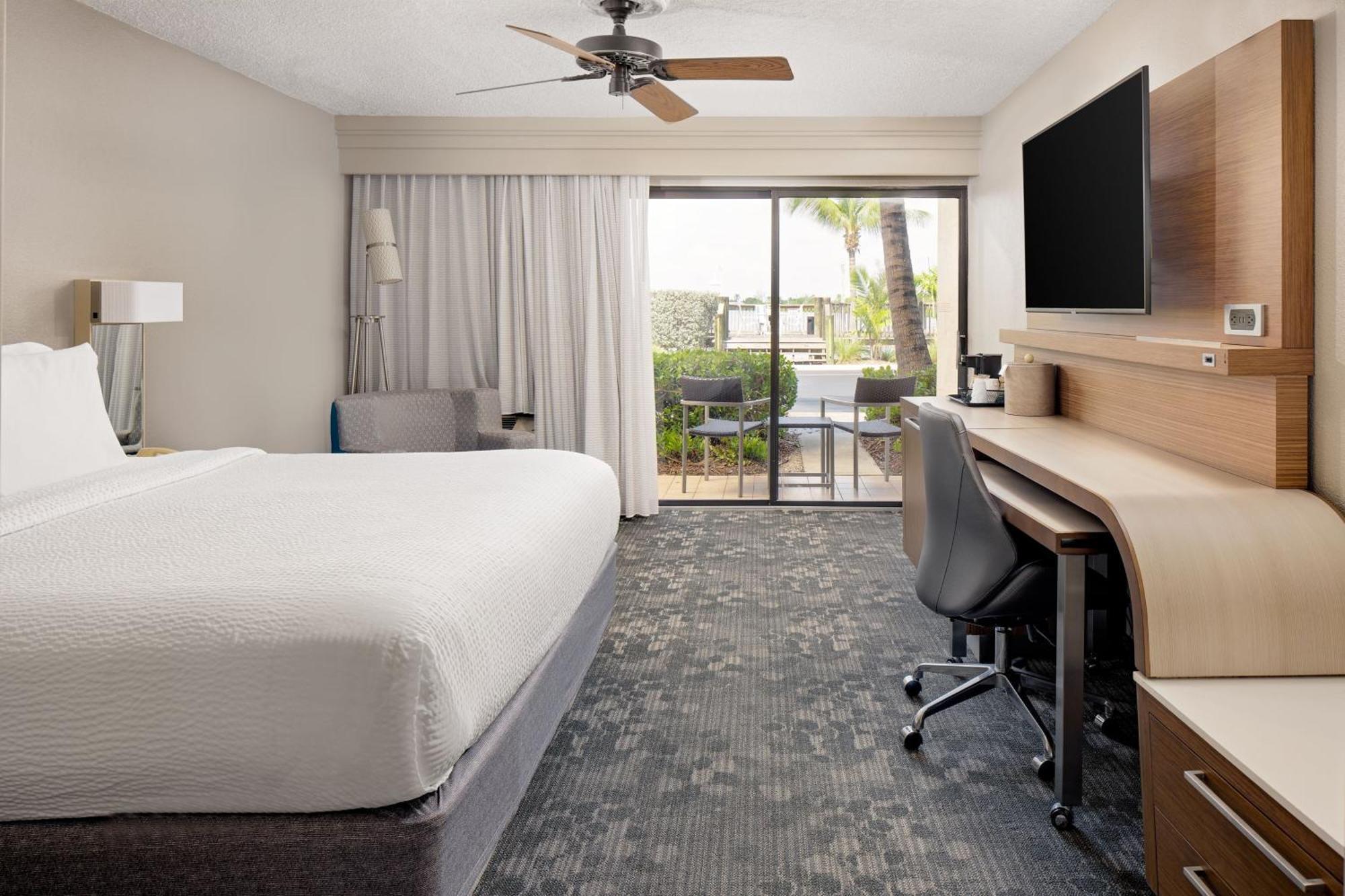 Courtyard By Marriott Key West Waterfront Hotel Ngoại thất bức ảnh