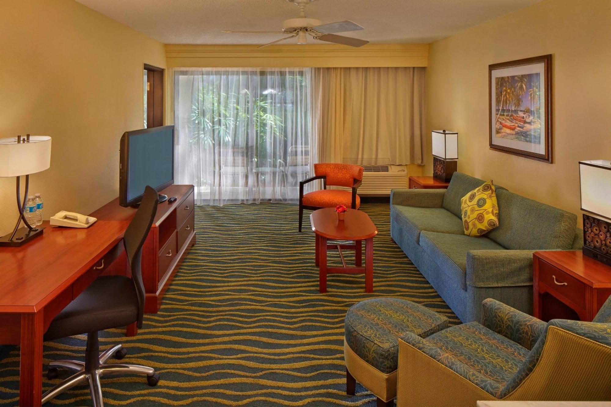 Courtyard By Marriott Key West Waterfront Hotel Ngoại thất bức ảnh