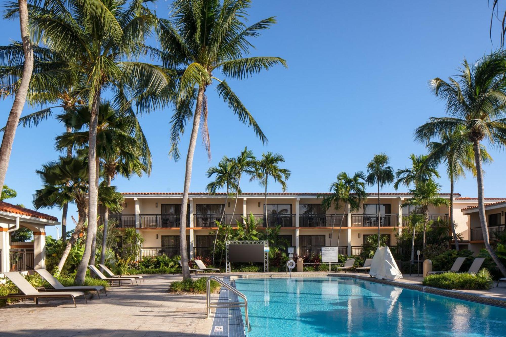 Courtyard By Marriott Key West Waterfront Hotel Ngoại thất bức ảnh