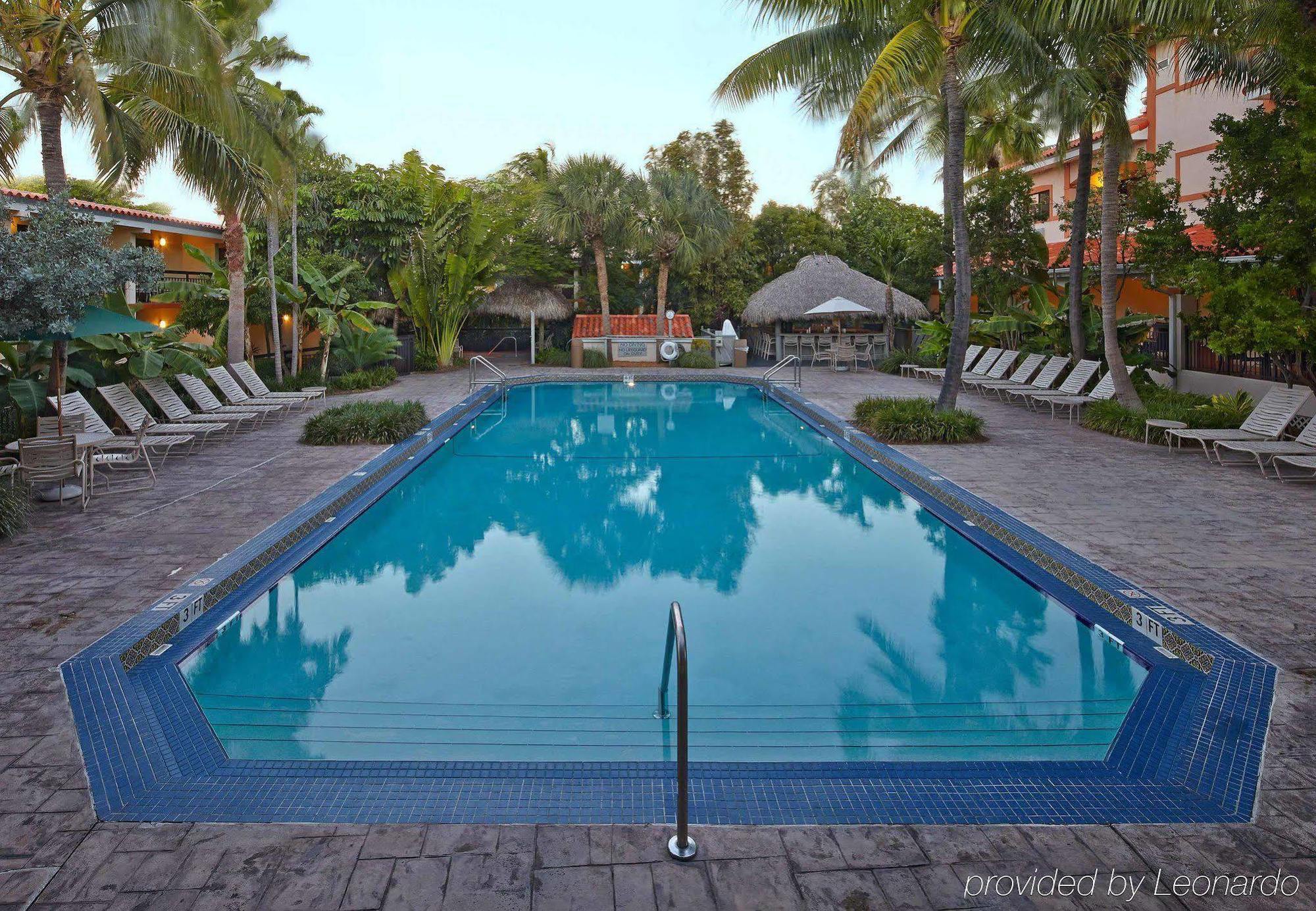 Courtyard By Marriott Key West Waterfront Hotel Ngoại thất bức ảnh